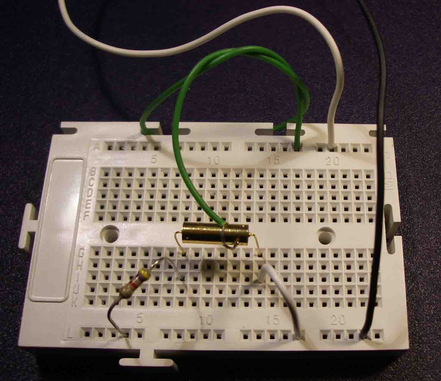 Foto inclinometro y resistencia LEGO Mindstorm NXT